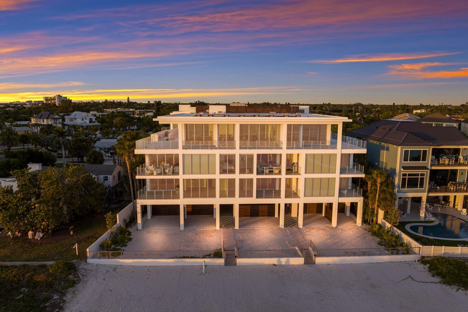 89 BEACH - Residential