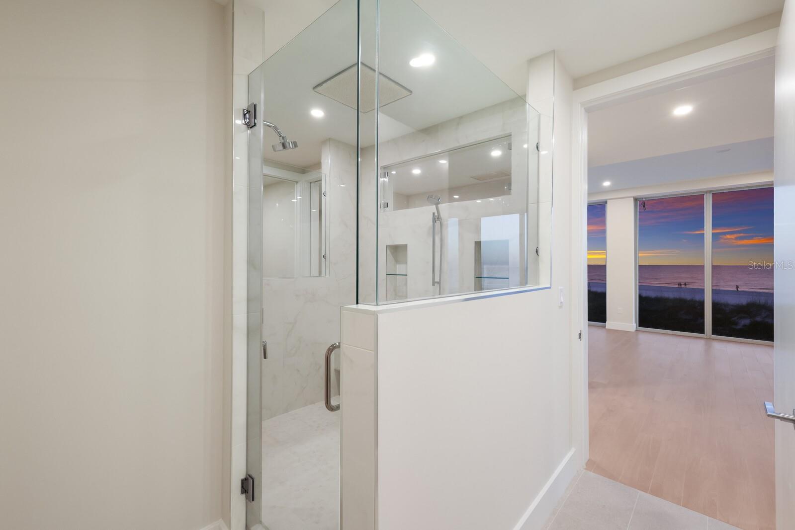 89 BEACH - Residential
