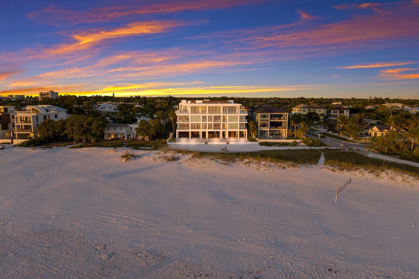 89 BEACH - Residential
