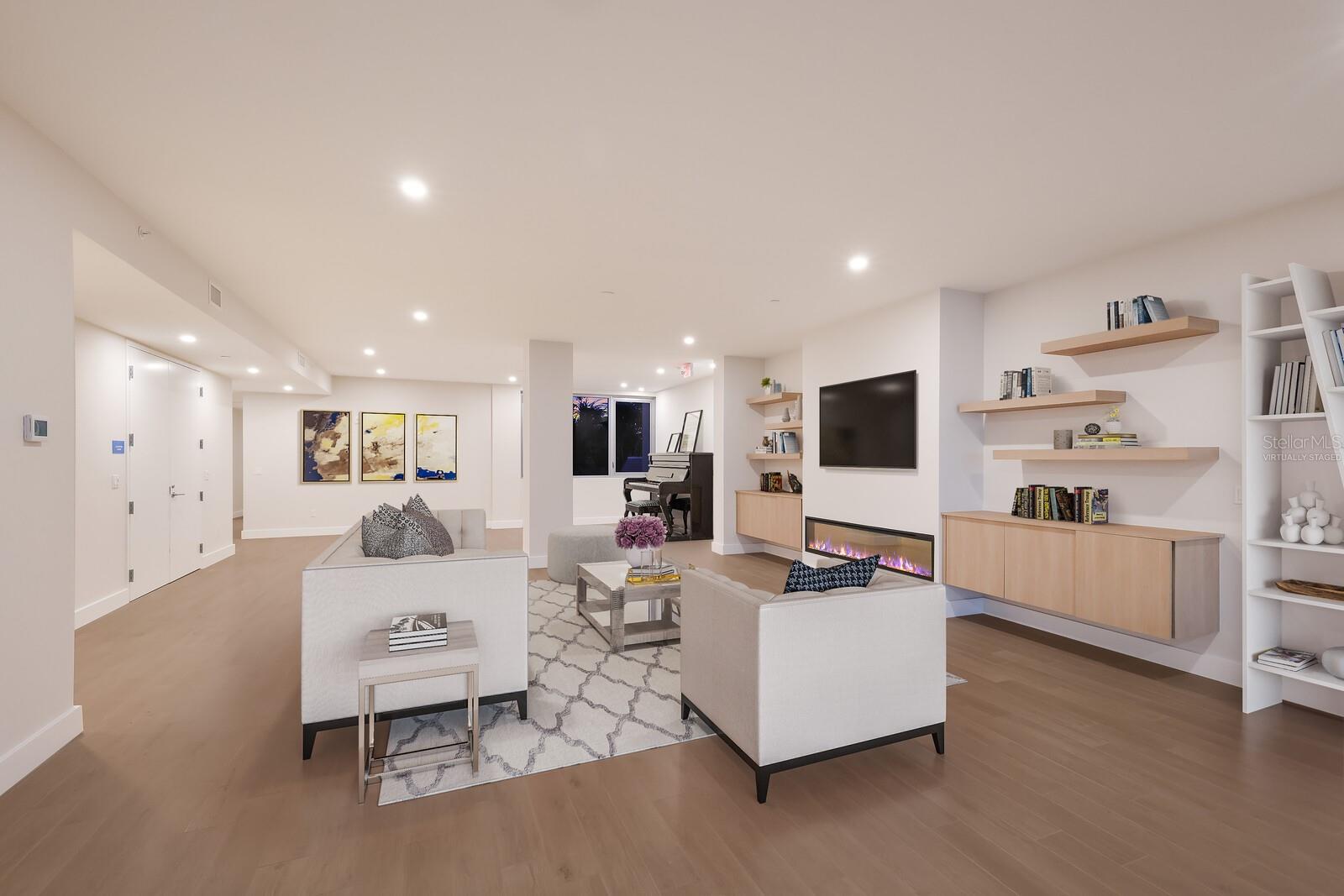 89 BEACH - Residential