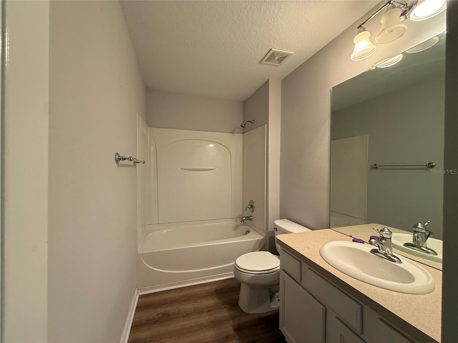 TRILLIUM VILLAGE B - Residential