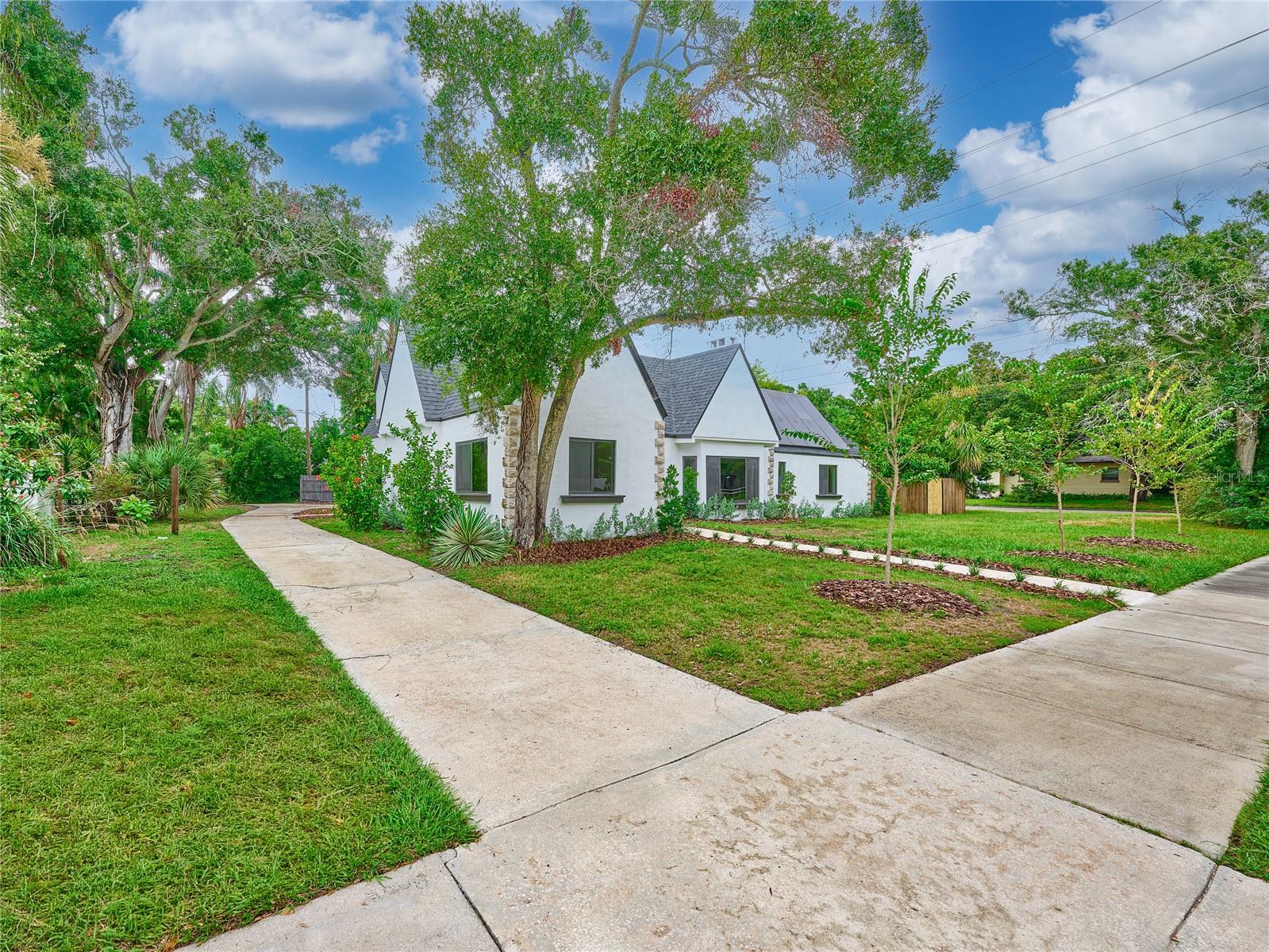 BROADMOOR SUB - Residential