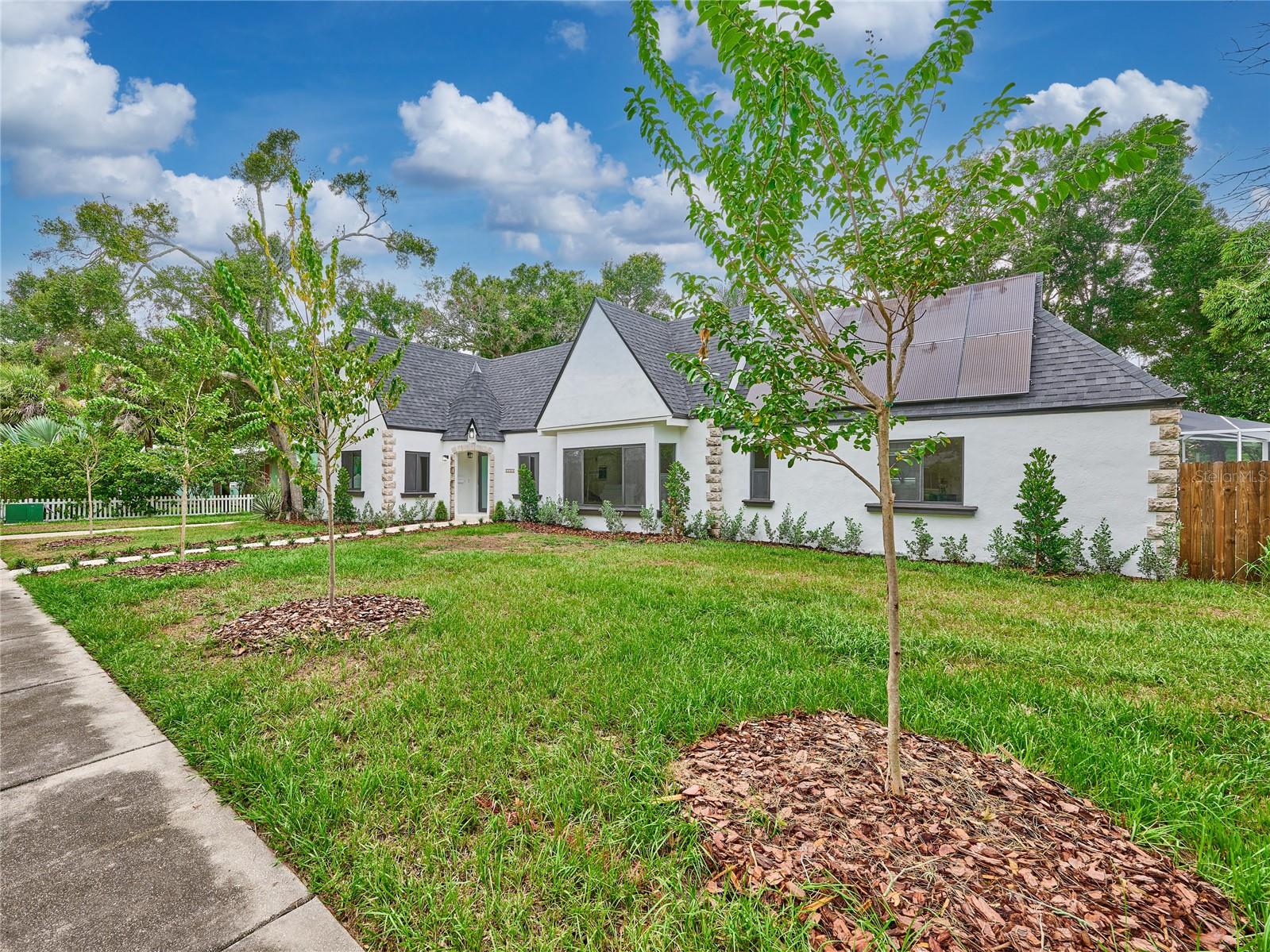 BROADMOOR SUB - Residential