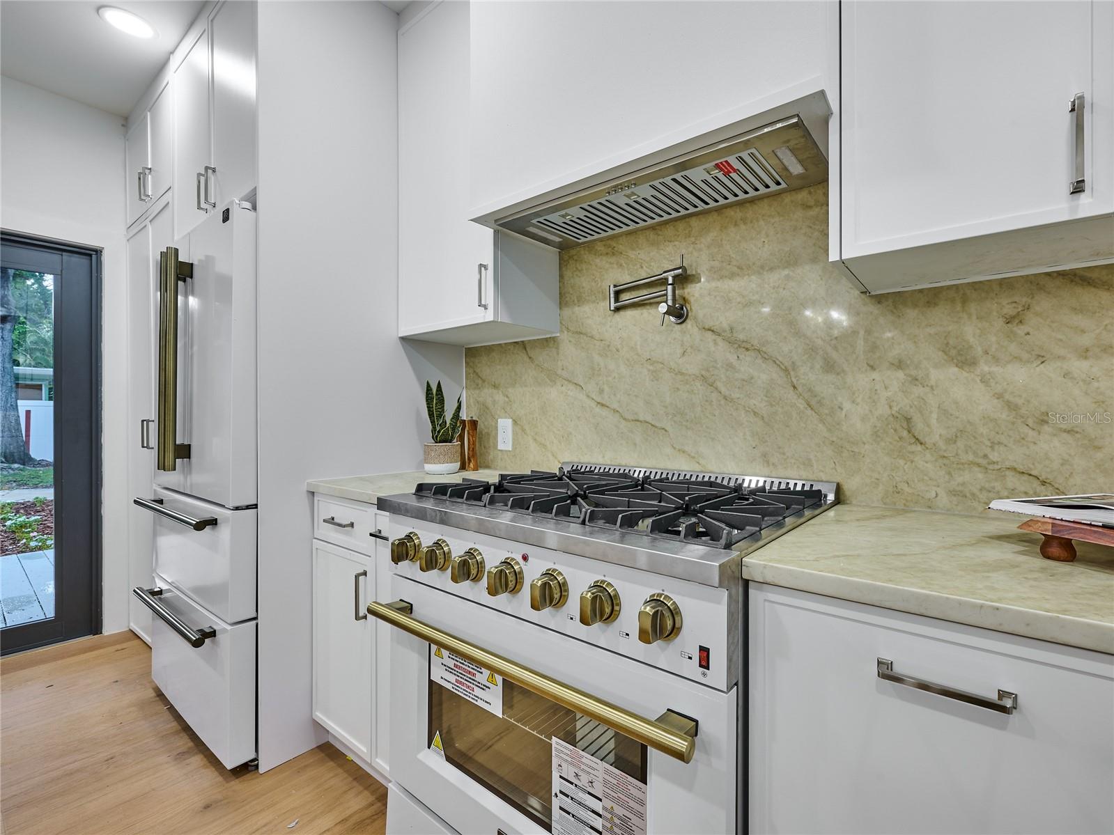 BROADMOOR SUB - Residential