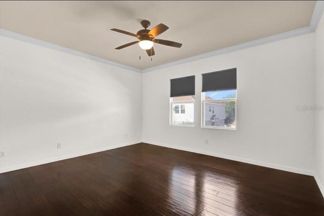 SOMERSET CHASE - Residential