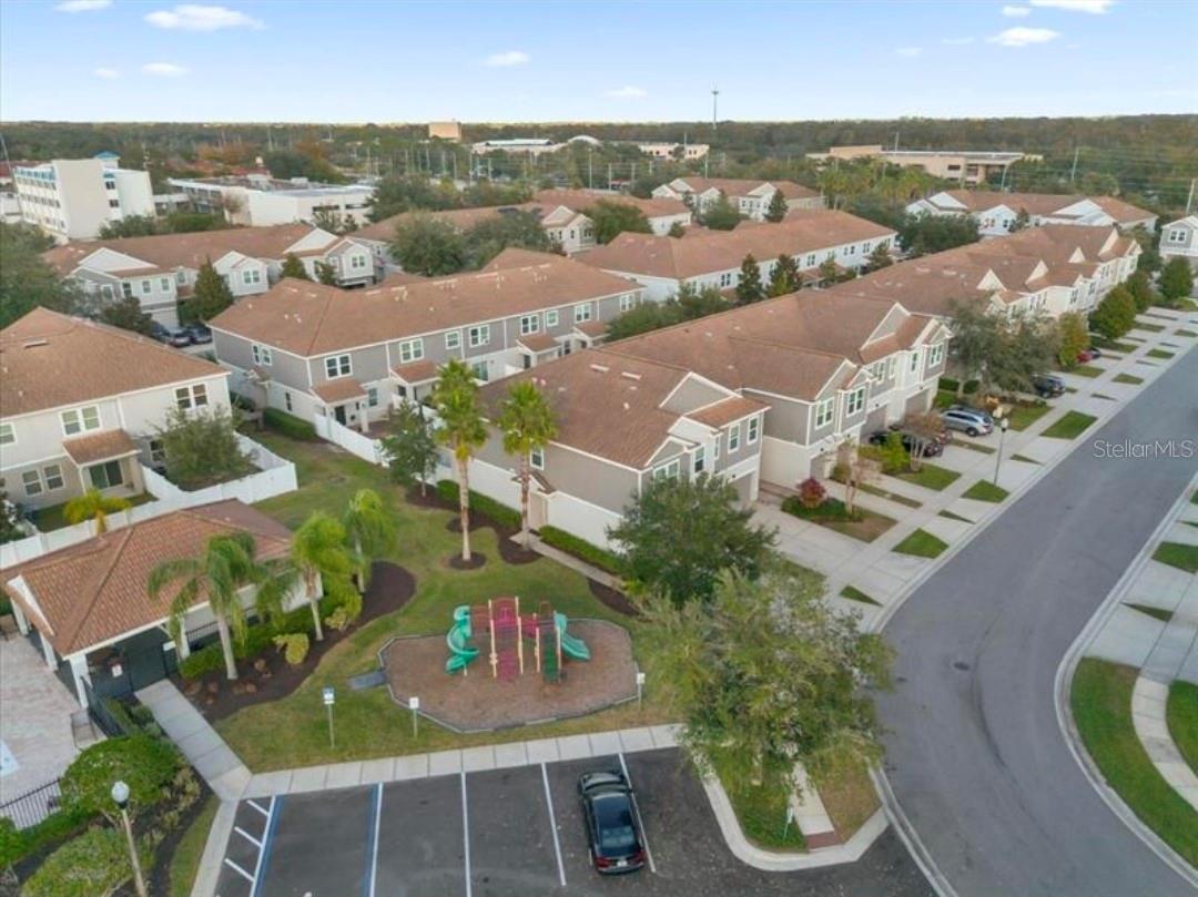 SOMERSET CHASE - Residential