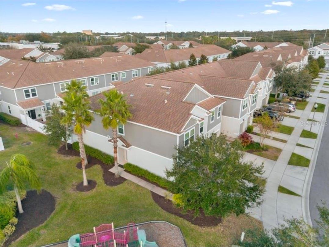 SOMERSET CHASE - Residential
