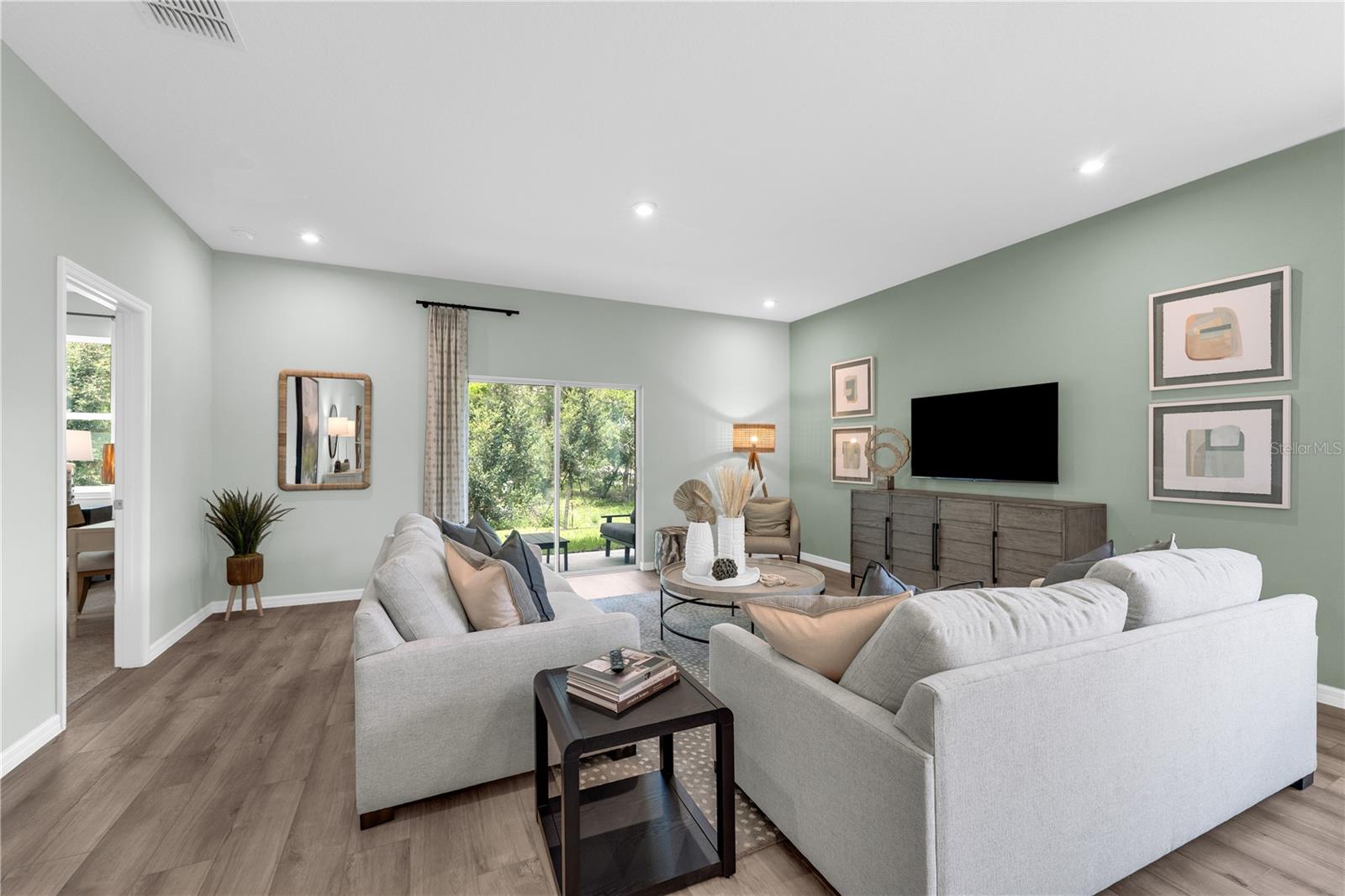 SORRENTO PINES - Residential