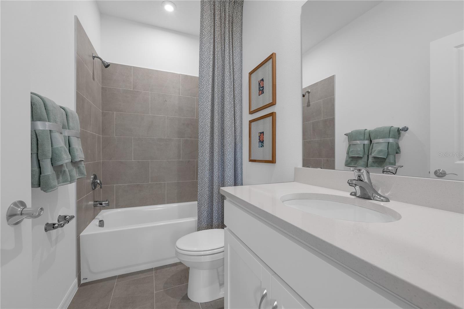 SORRENTO PINES - Residential