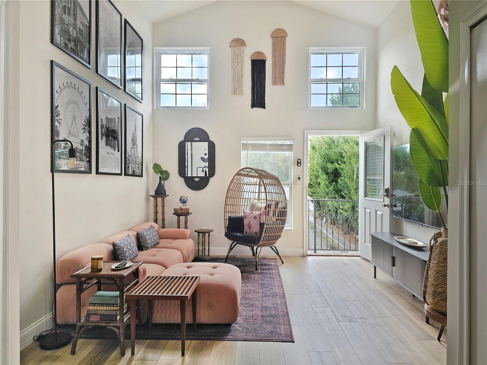 LAKE DAVIS HEIGHTS - Residential Income