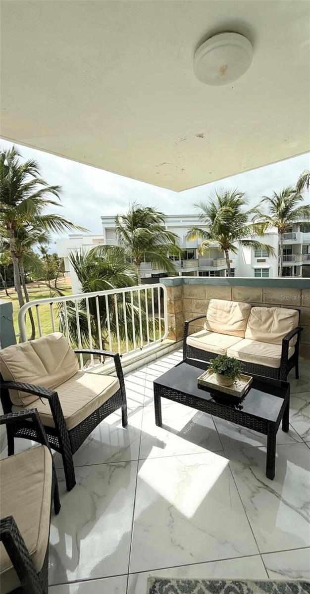 VEREDA DEL MAR CONDOMINIUM - Residential