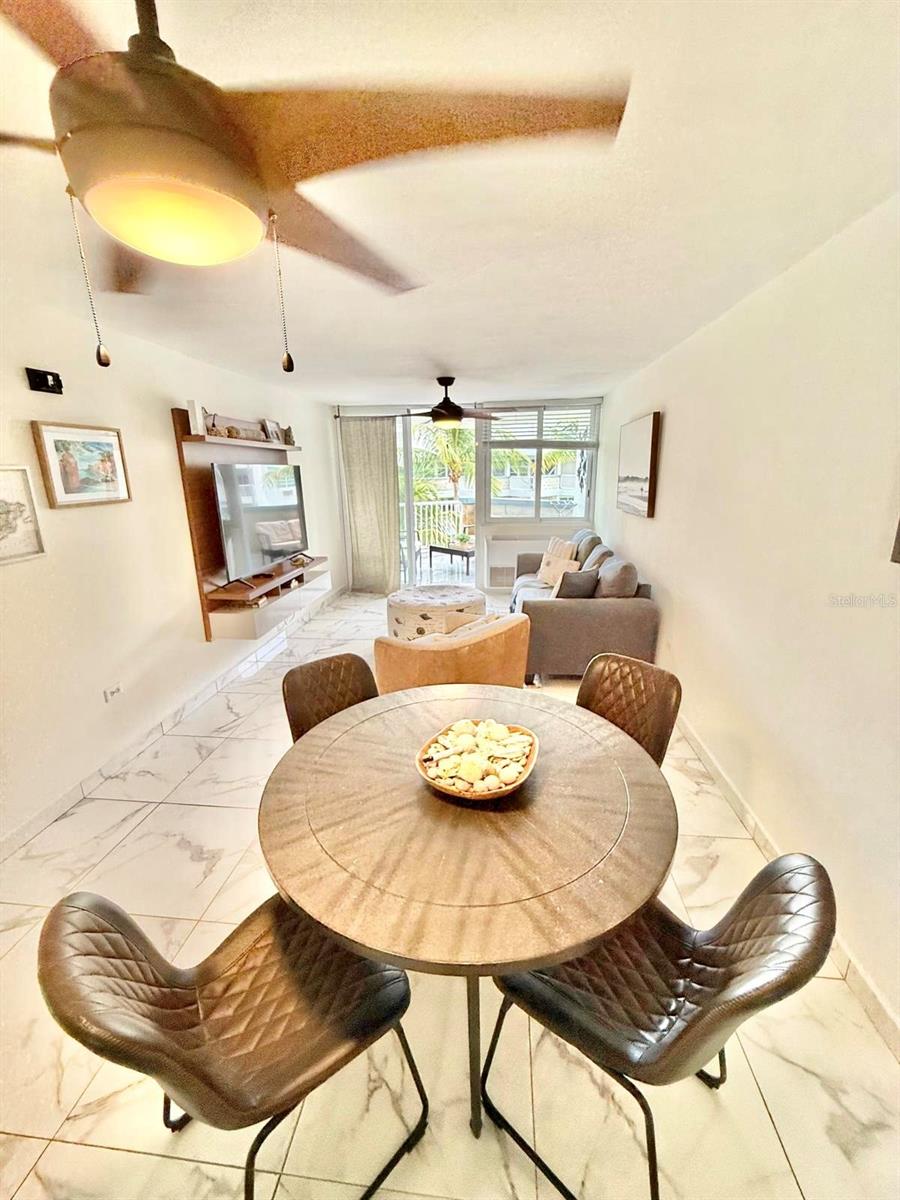 VEREDA DEL MAR CONDOMINIUM - Residential