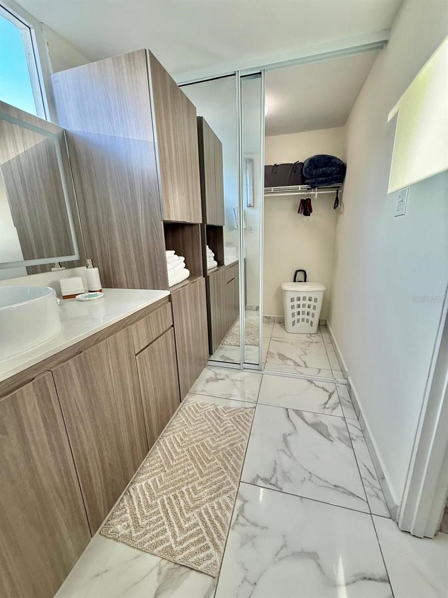 VEREDA DEL MAR CONDOMINIUM - Residential