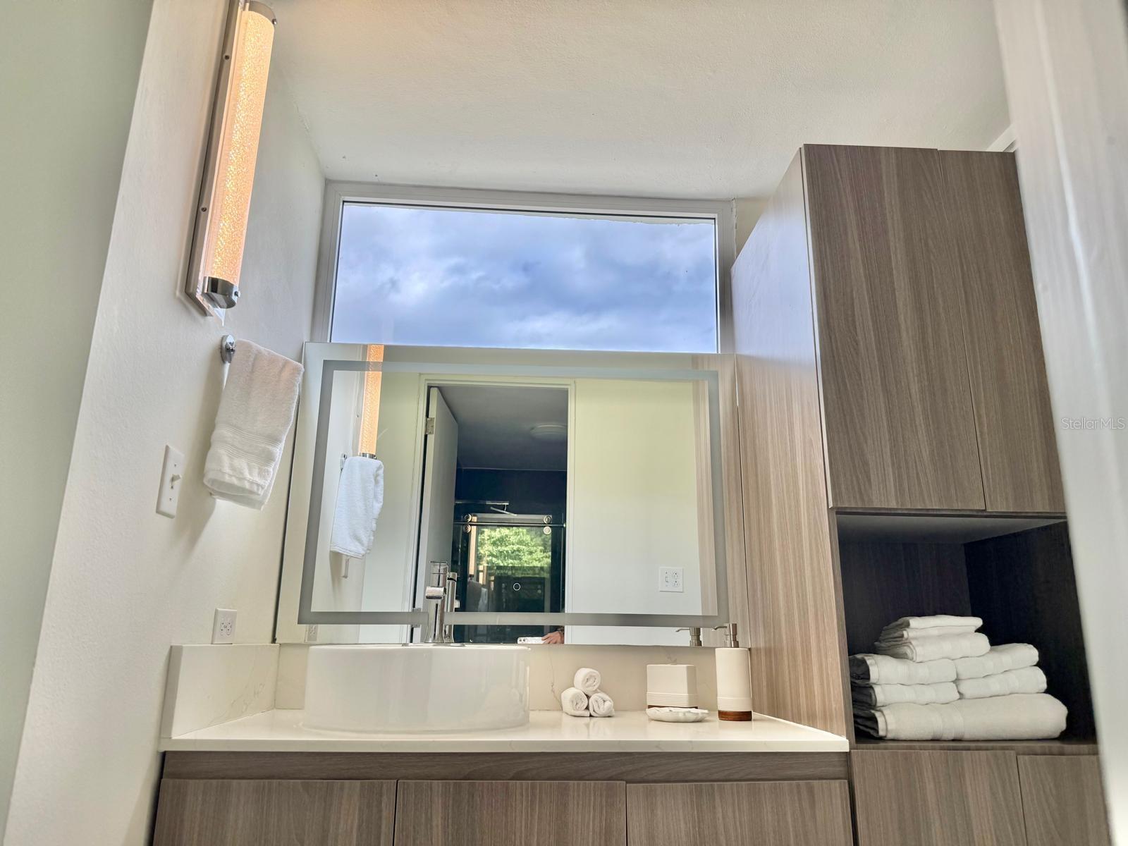 VEREDA DEL MAR CONDOMINIUM - Residential