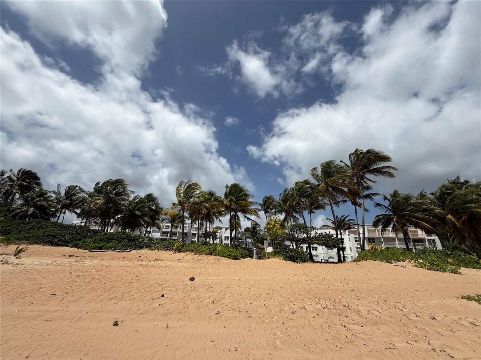 VEREDA DEL MAR CONDOMINIUM - Residential