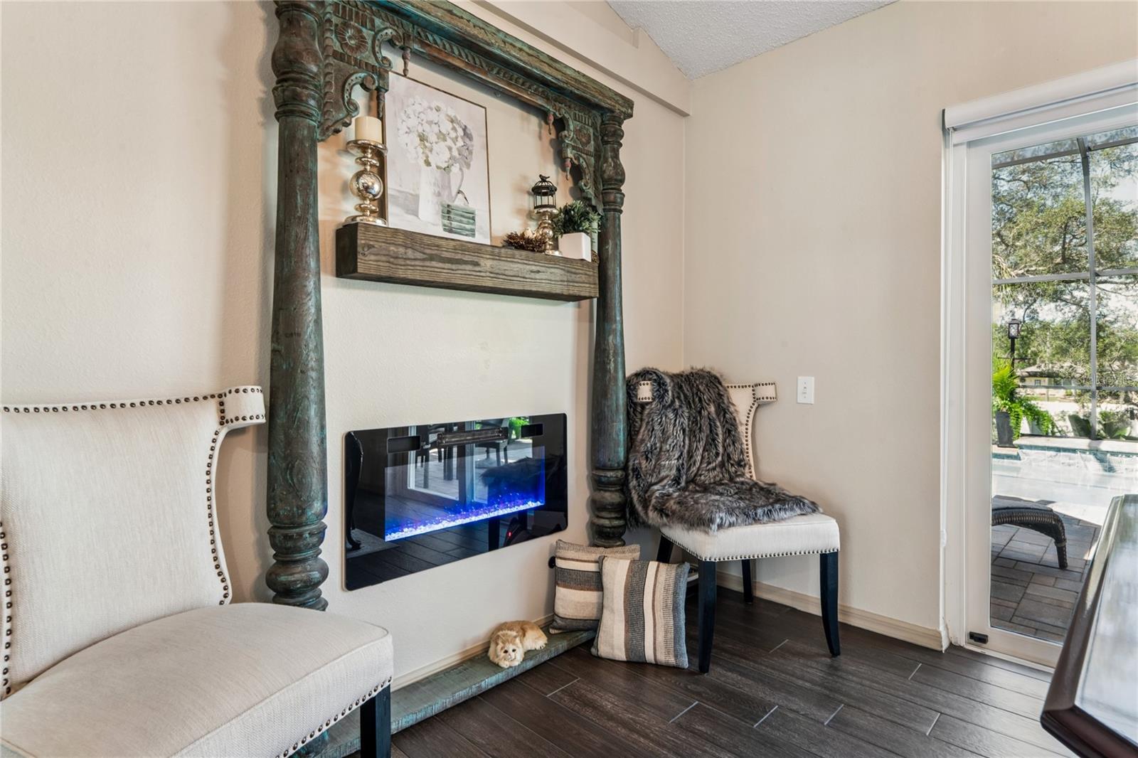 SPRING HILL - Residential