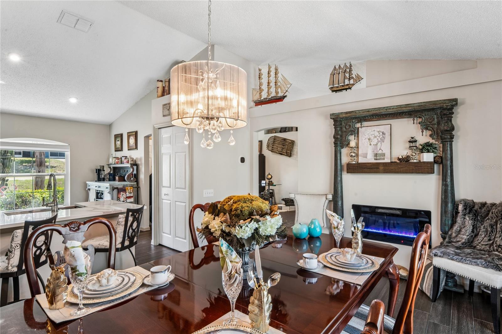 SPRING HILL - Residential