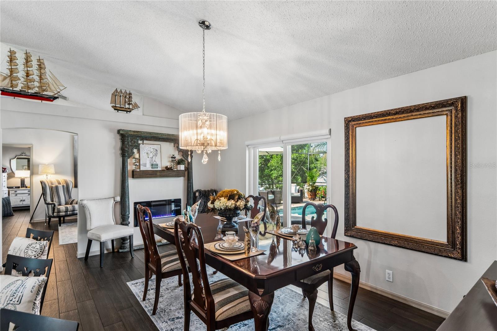 SPRING HILL - Residential