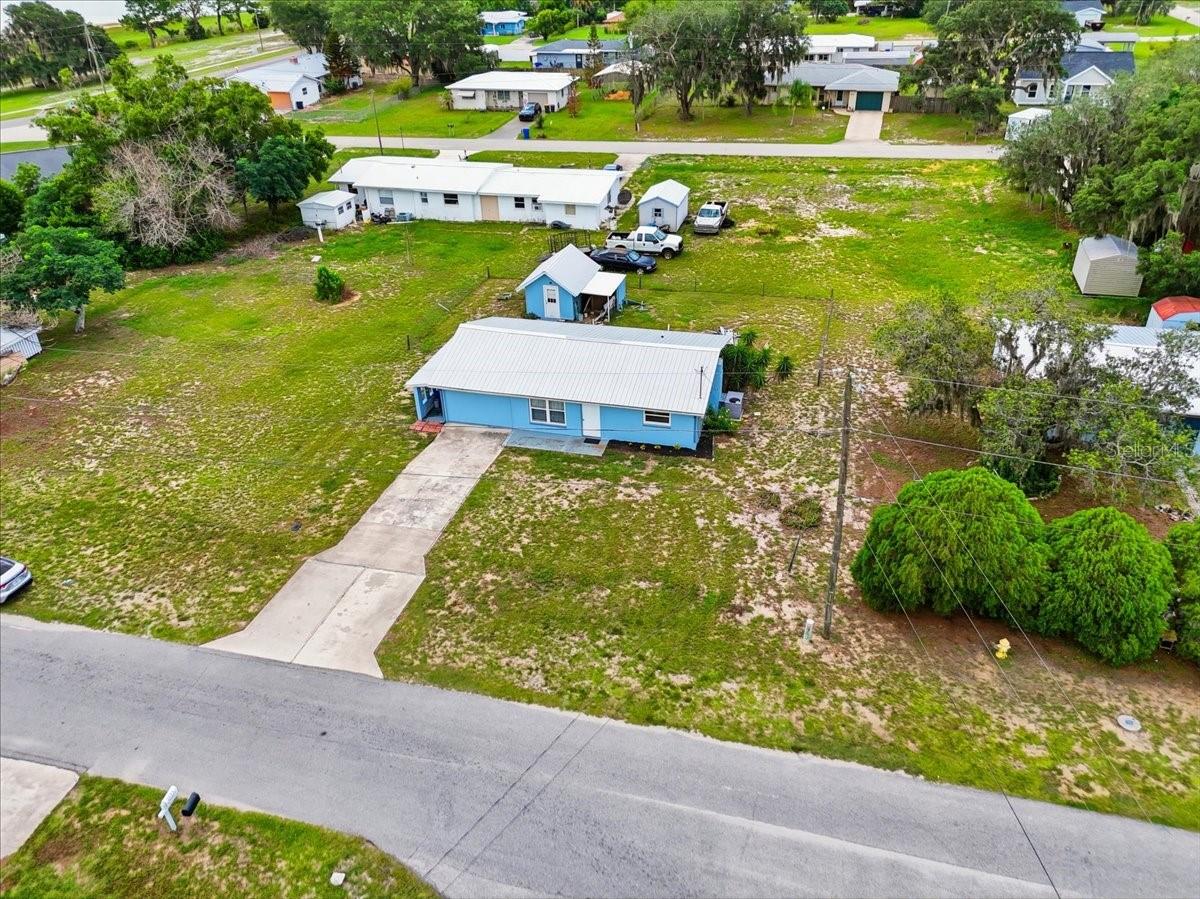 AVON PARK LAKES - Residential