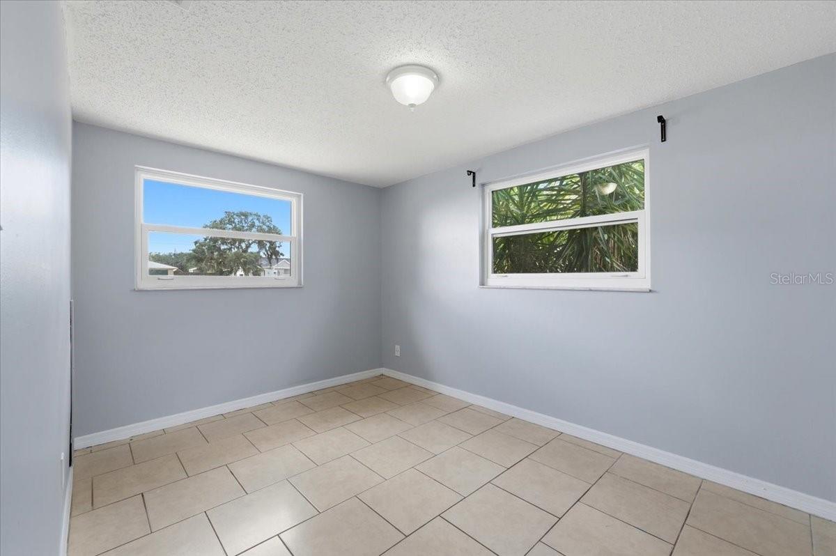 AVON PARK LAKES - Residential