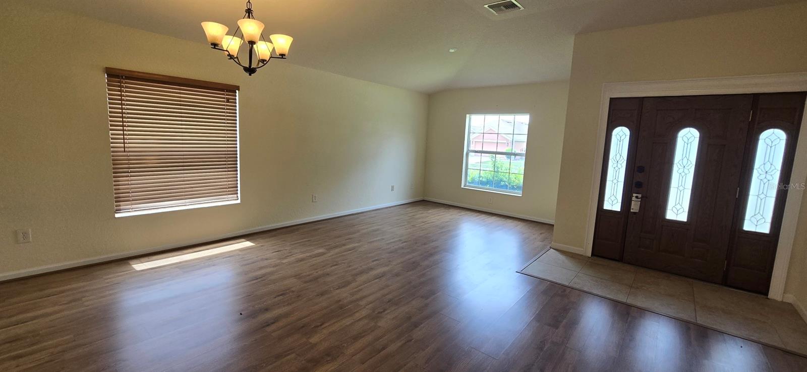 SADDLE CREEK 1 - Residential Lease