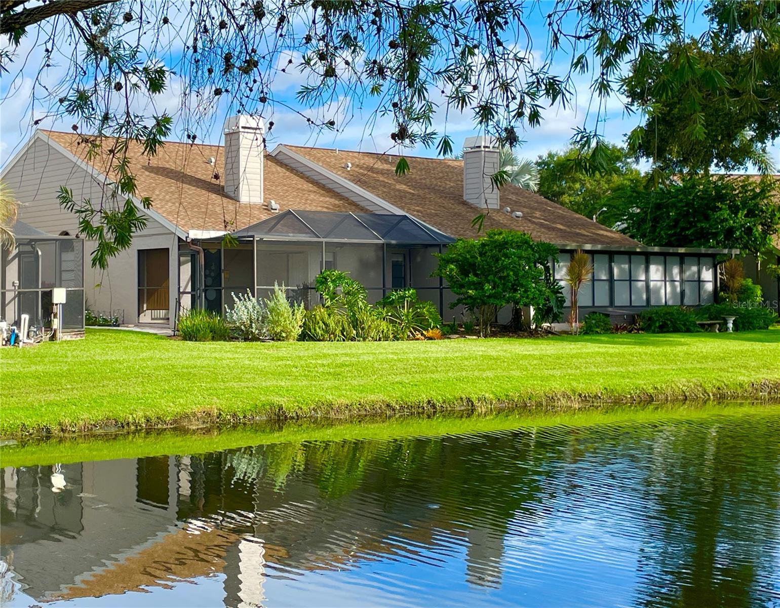 SALEM SQUARE - Residential