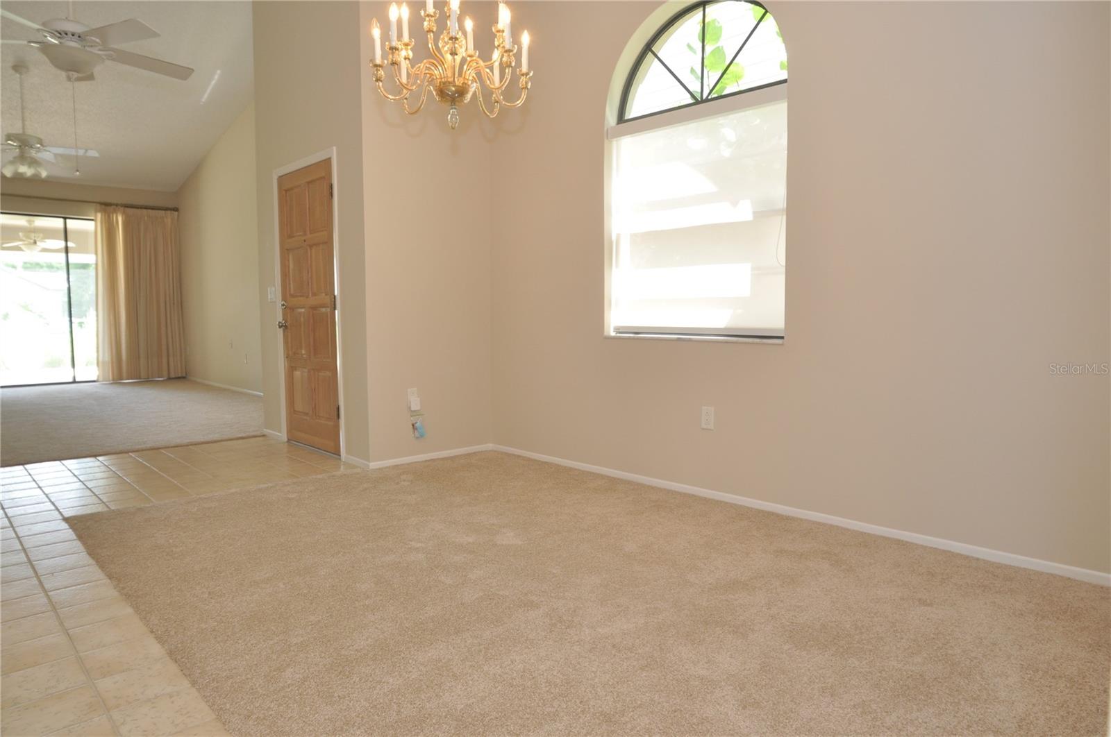 SALEM SQUARE - Residential