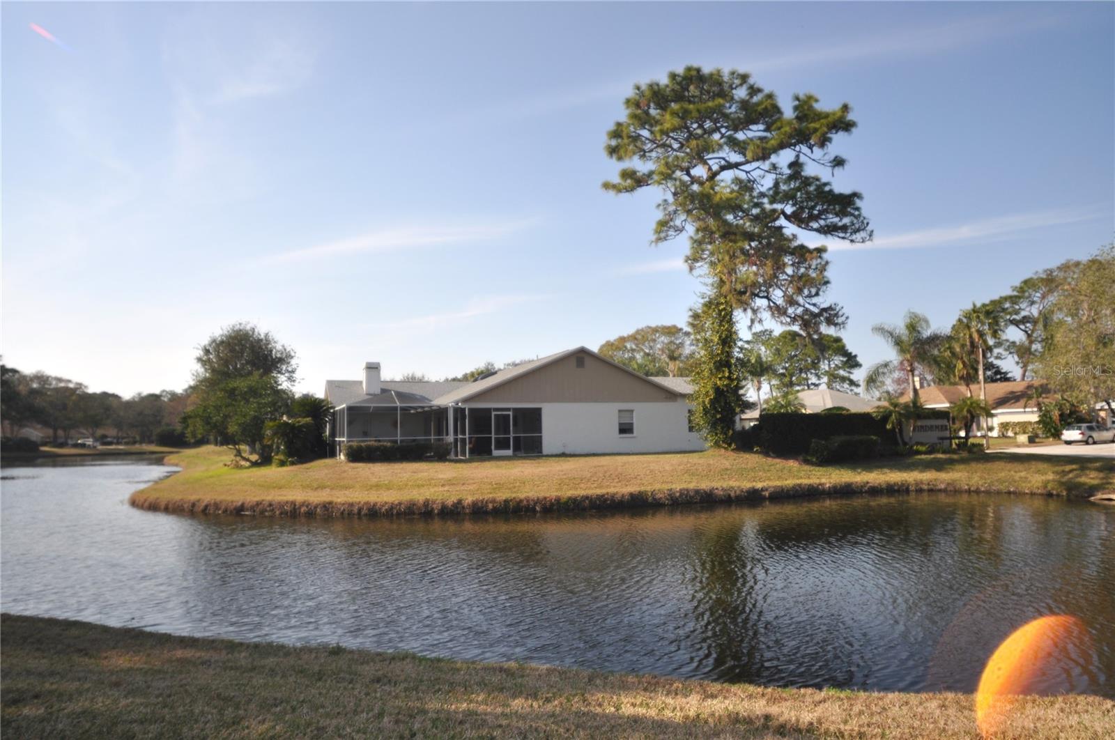 SALEM SQUARE - Residential