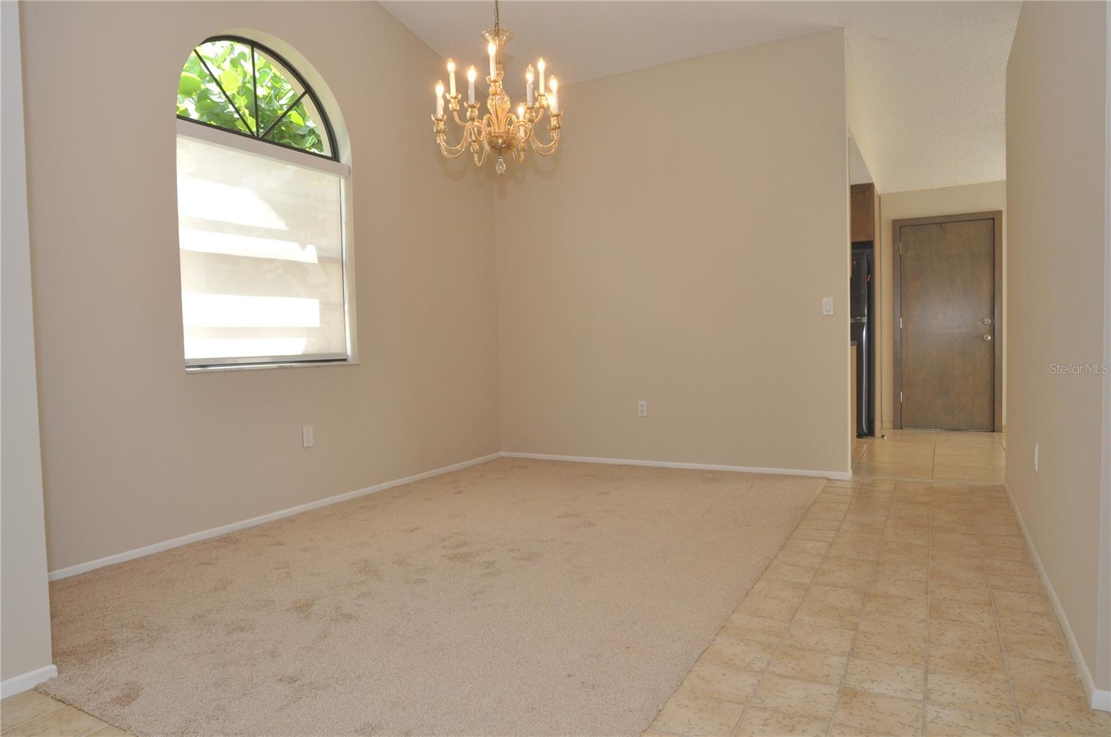 SALEM SQUARE - Residential