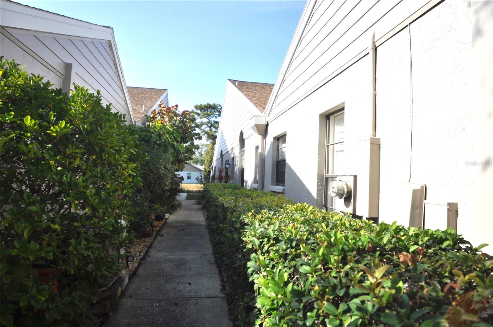SALEM SQUARE - Residential
