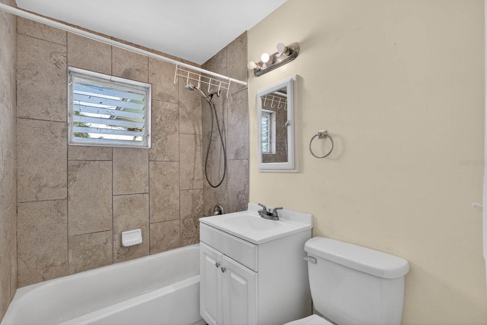 ORMOND OCEAN GARDENS - Residential