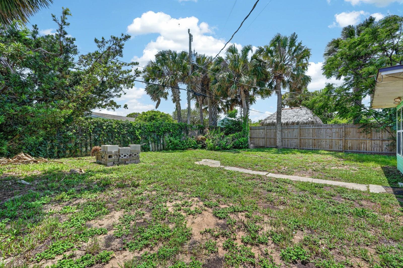 ORMOND OCEAN GARDENS - Residential