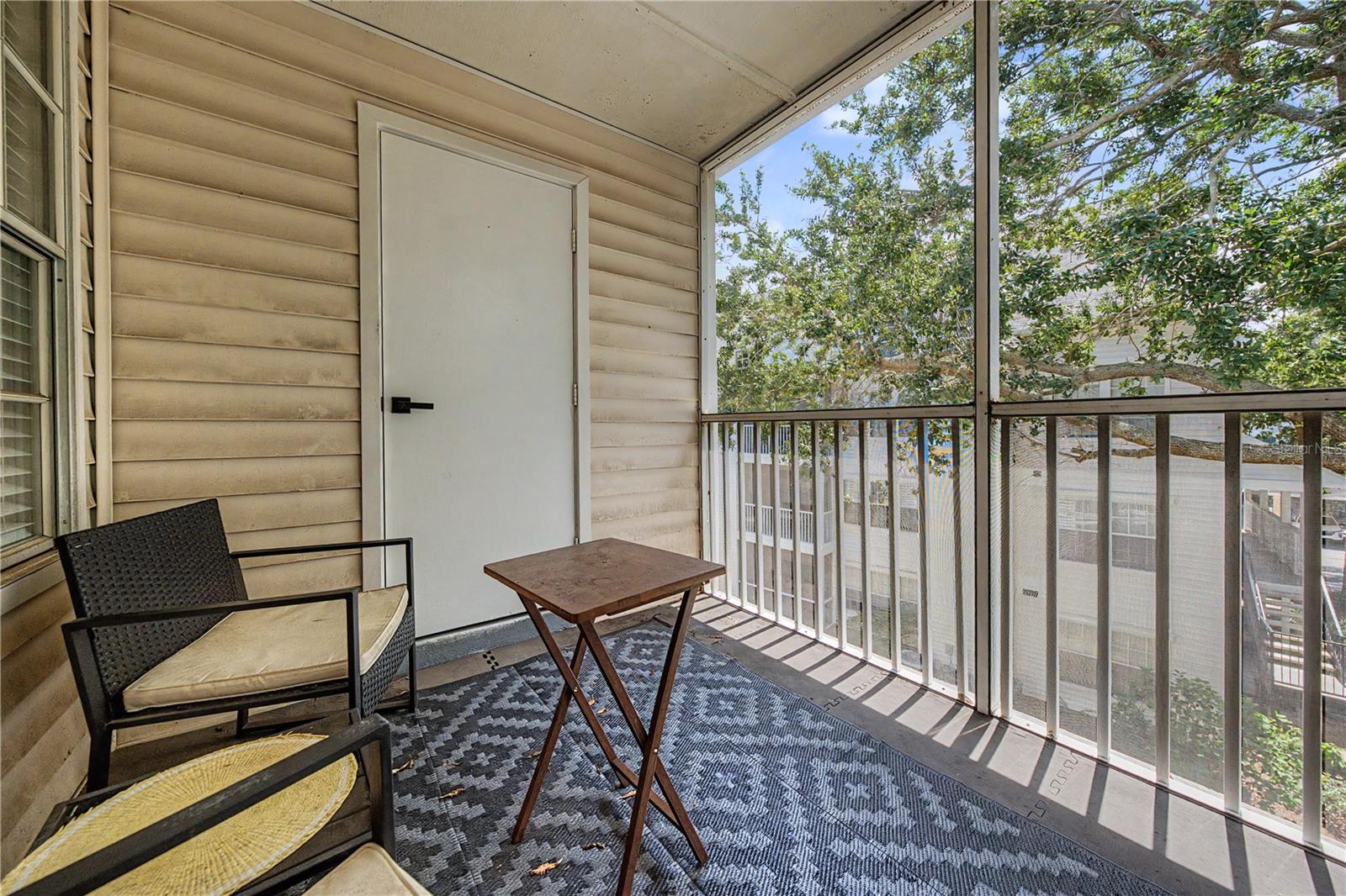 BENTLEY AT COBBS LANDING CONDO THE - Residential