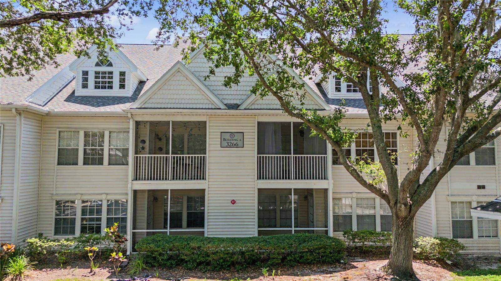 BENTLEY AT COBBS LANDING CONDO THE - Residential