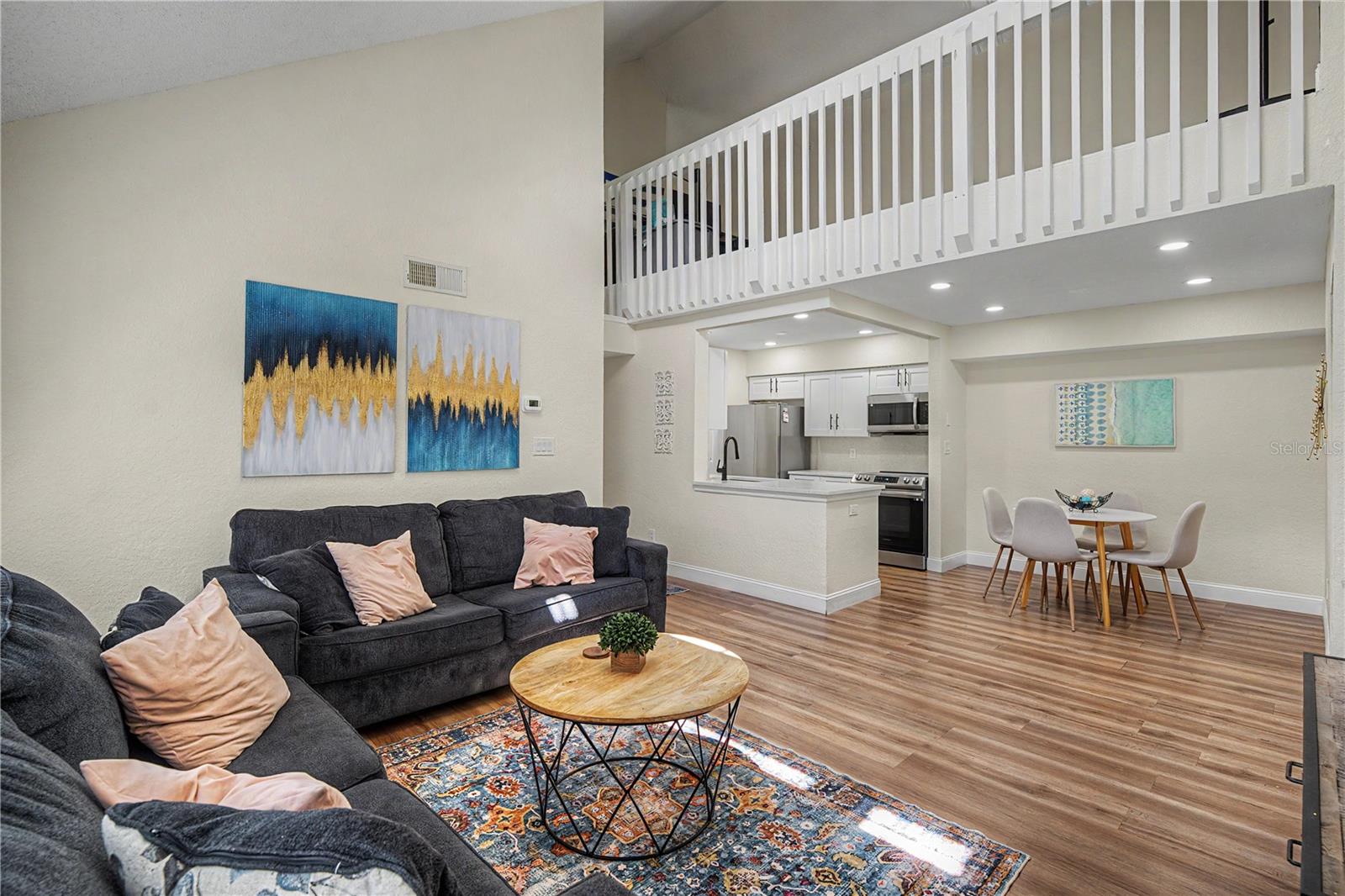 BENTLEY AT COBBS LANDING CONDO THE - Residential