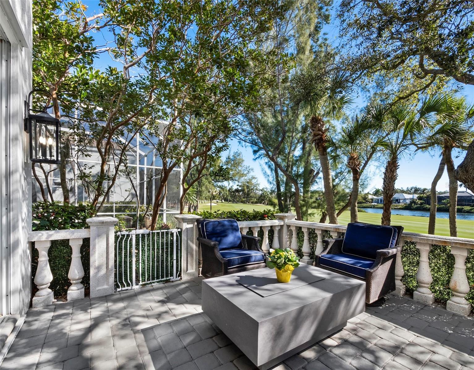 QUEENS HARBOUR - Residential
