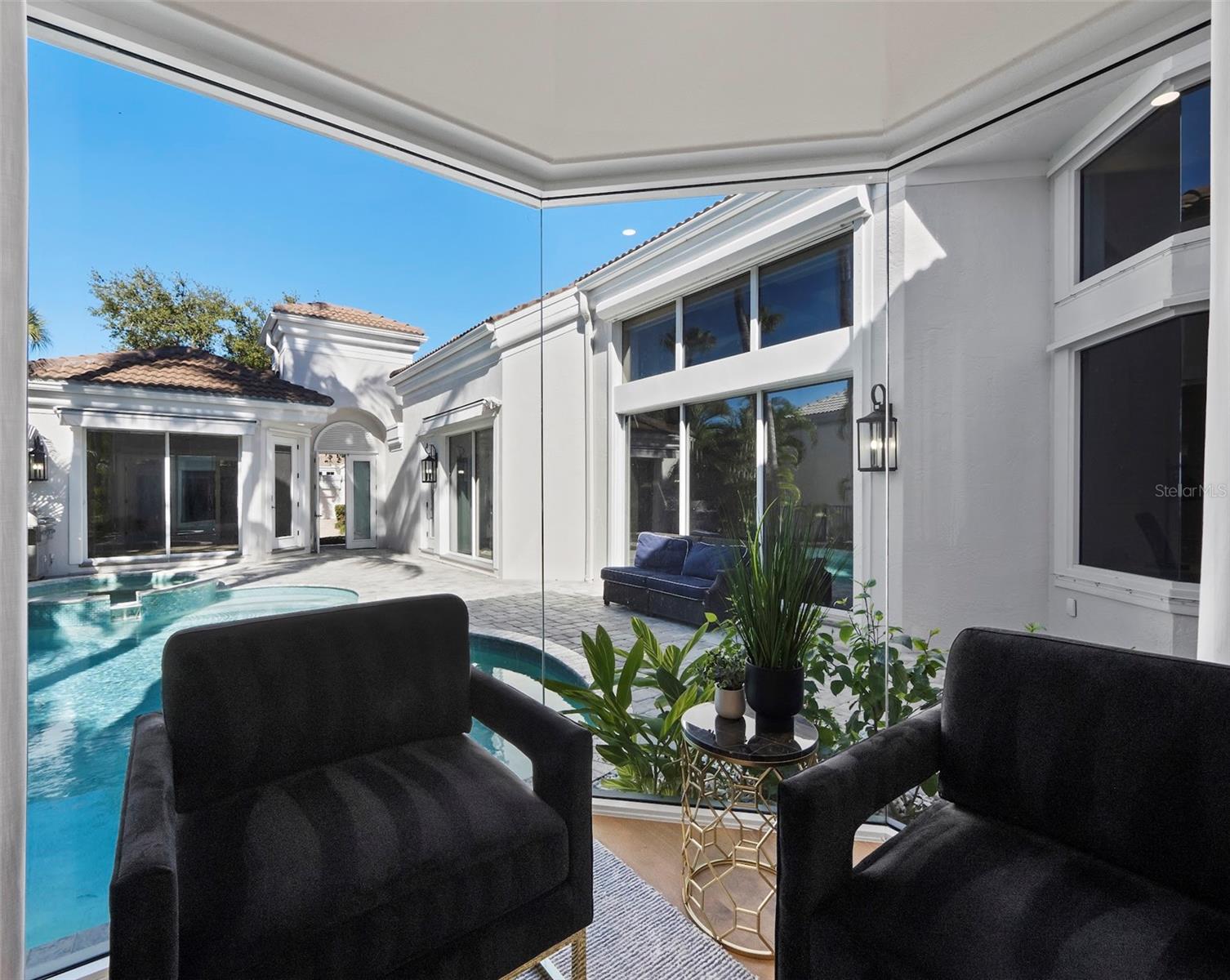 QUEENS HARBOUR - Residential