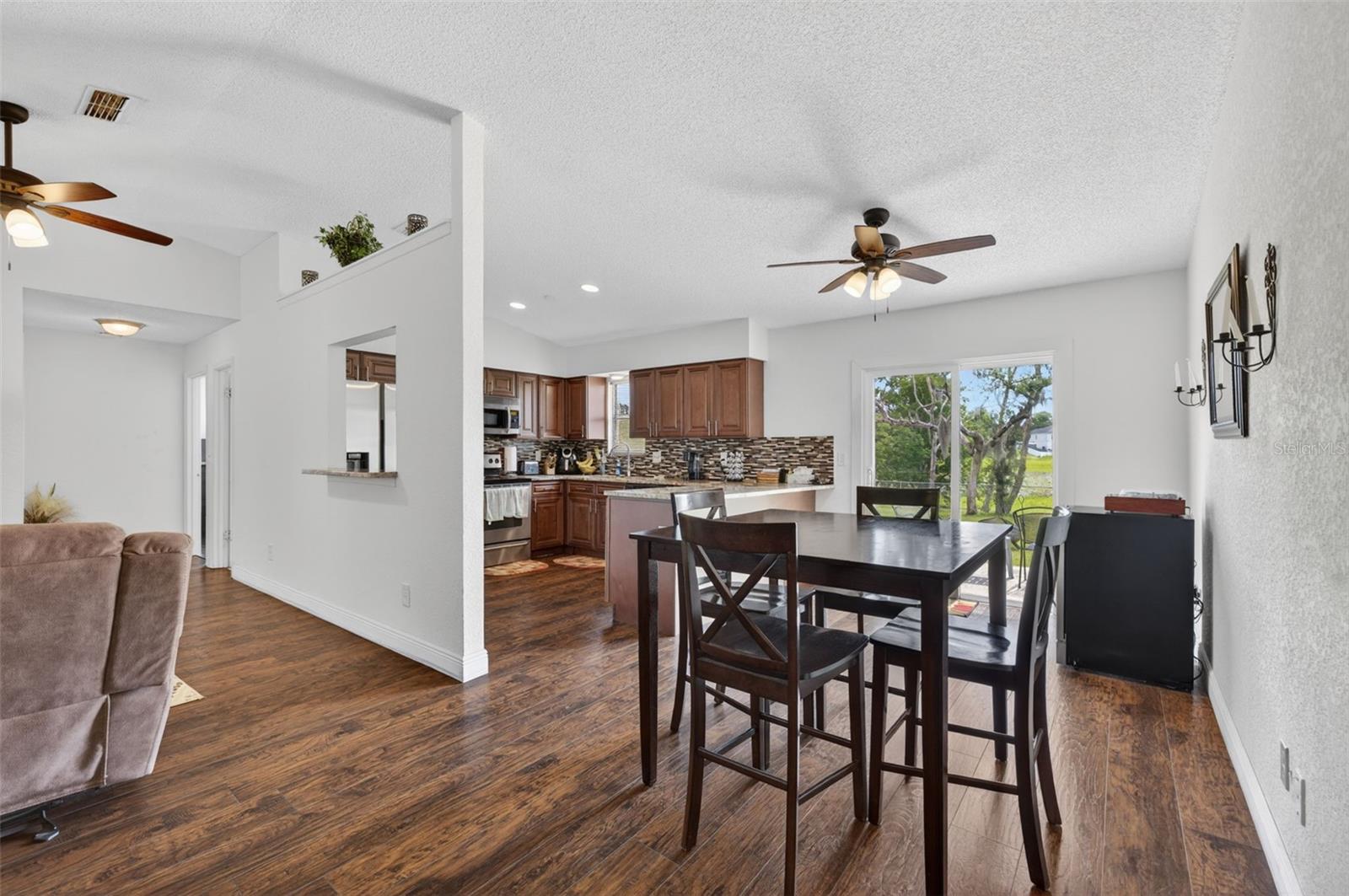 DELTONA LAKES UNIT 33 - Residential