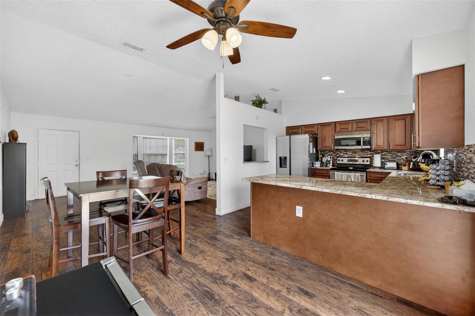 DELTONA LAKES UNIT 33 - Residential