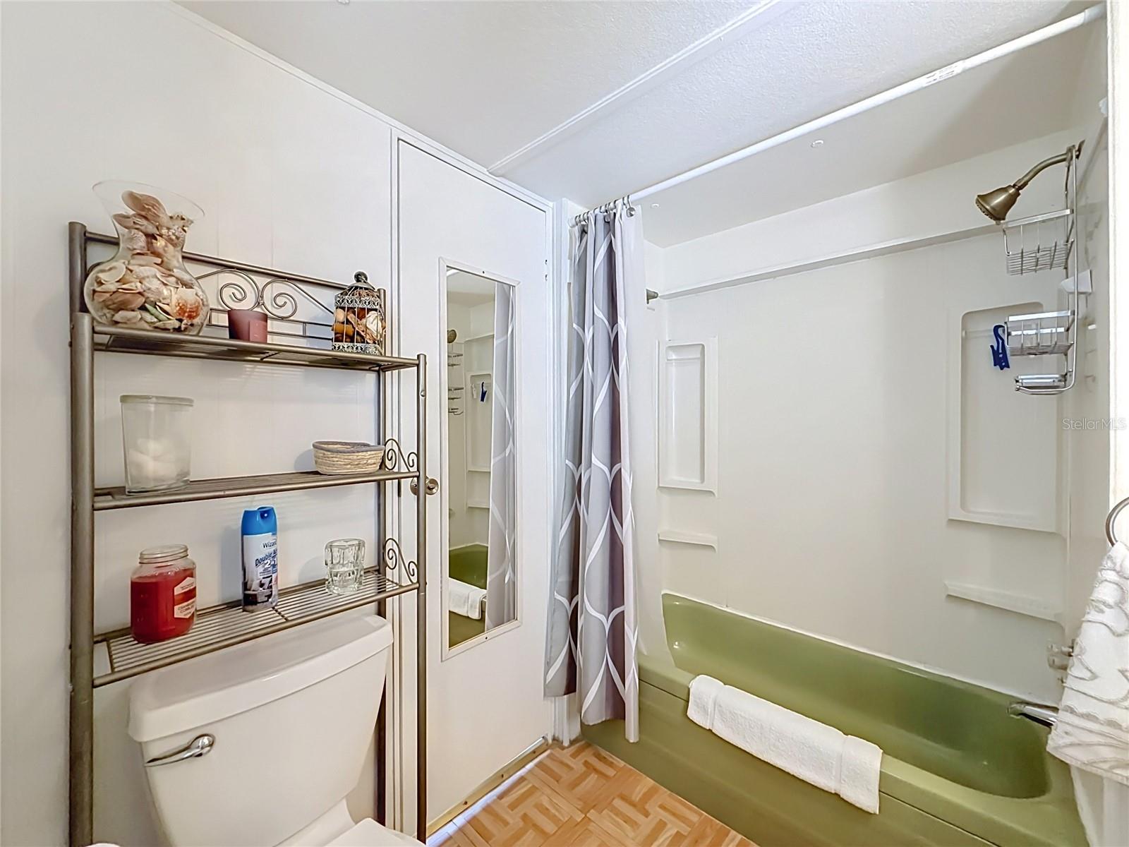 SUNCOAST MANOR M/H PARK UNREC - Residential