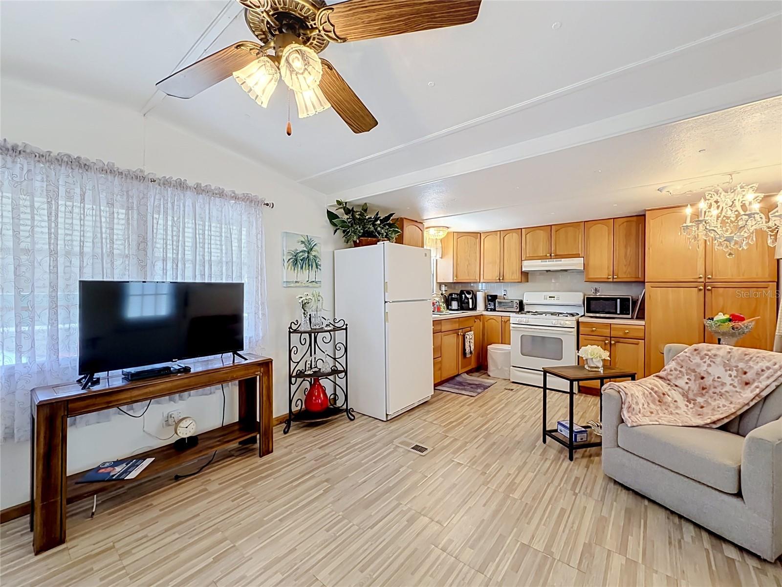 SUNCOAST MANOR M/H PARK UNREC - Residential