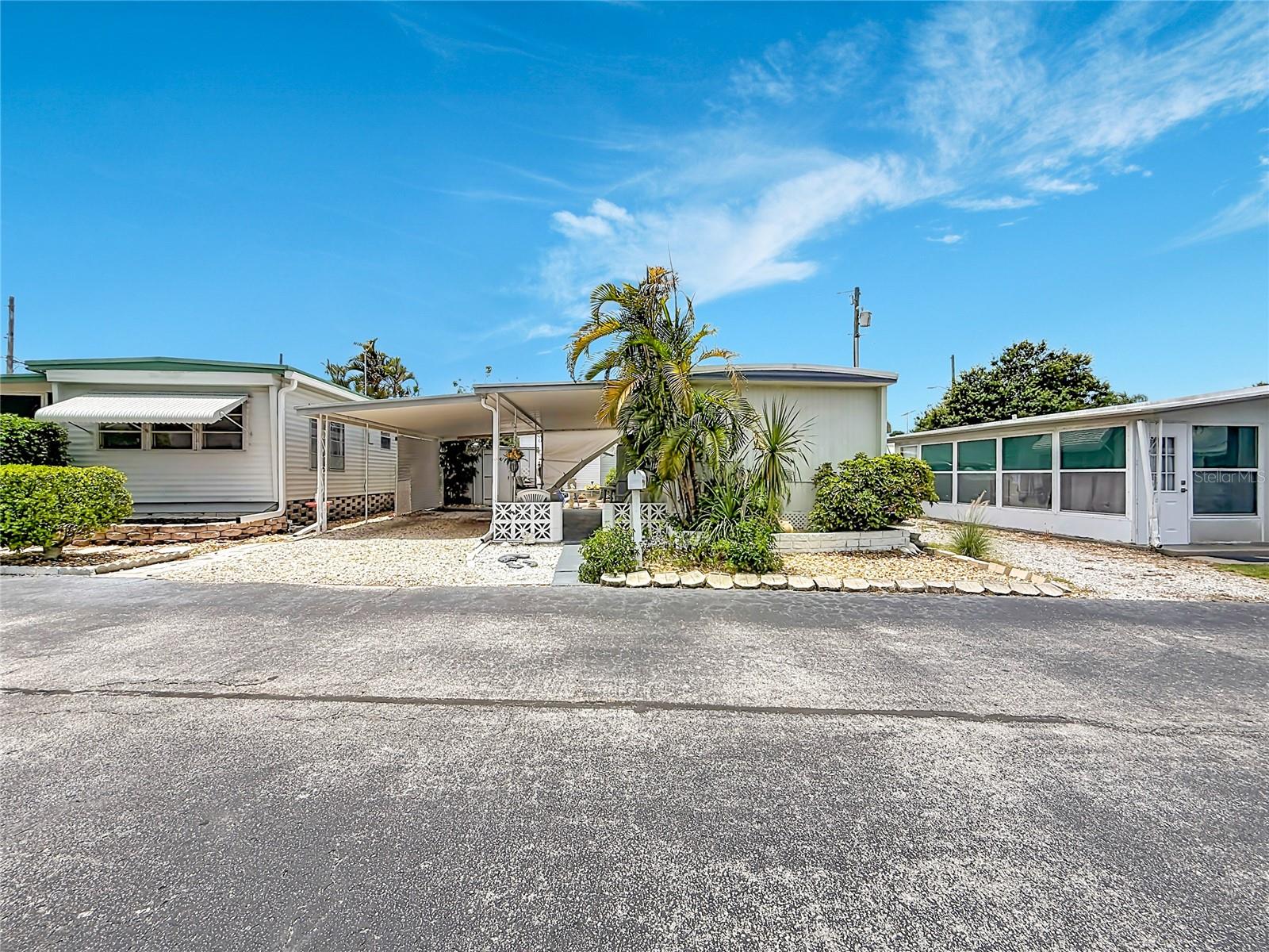 SUNCOAST MANOR M/H PARK UNREC - Residential