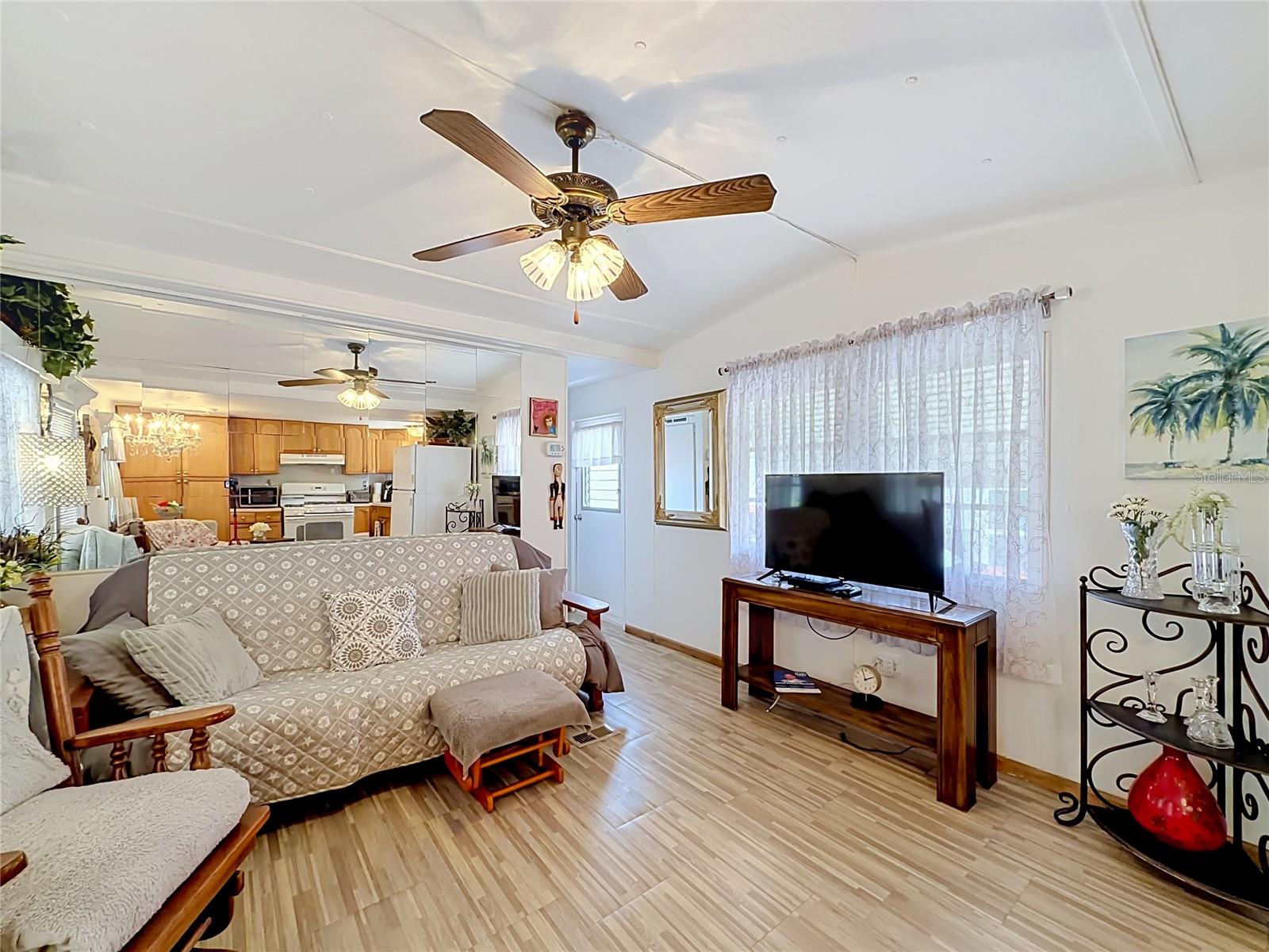 SUNCOAST MANOR M/H PARK UNREC - Residential