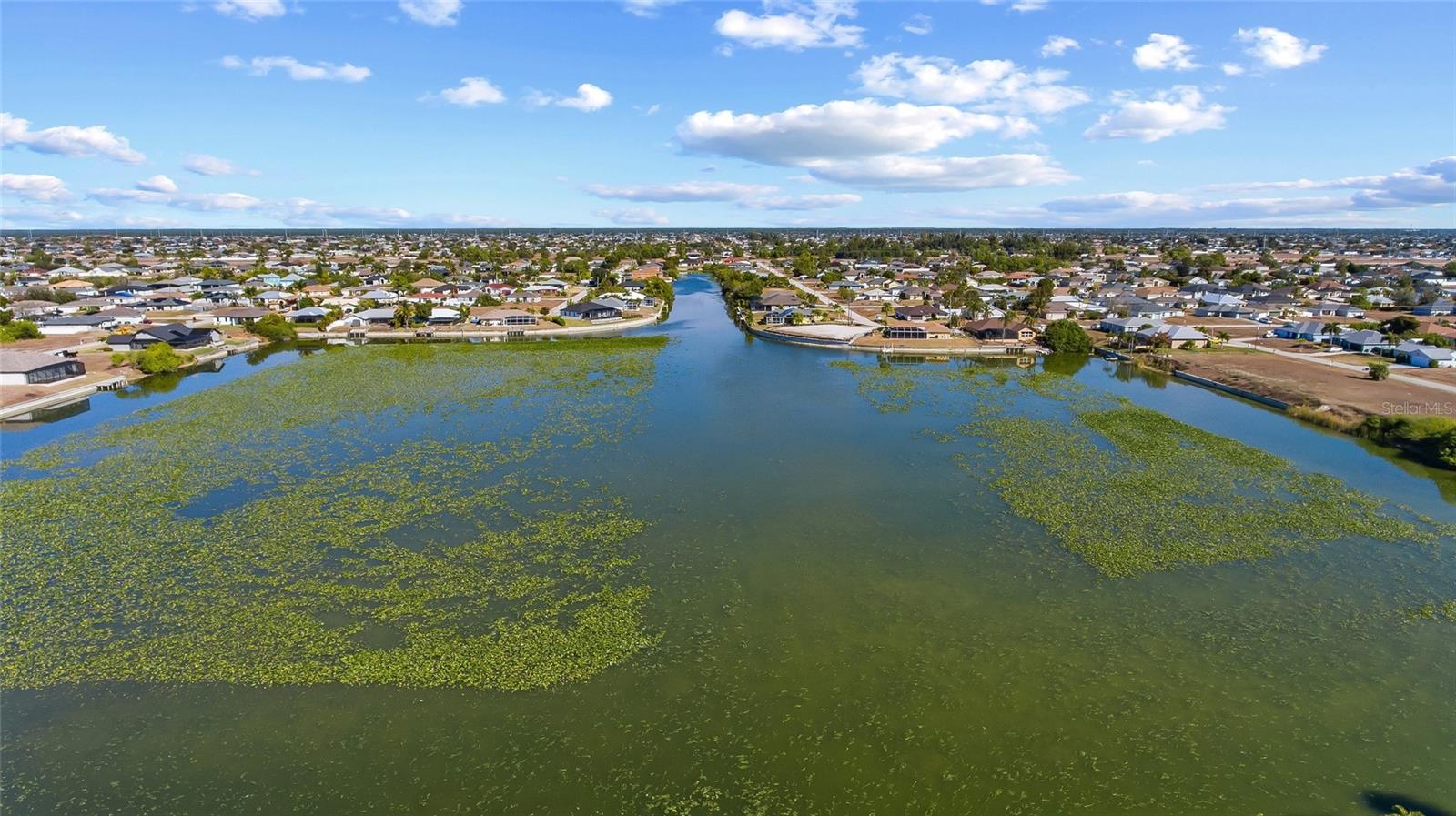 CAPE CORAL - Land