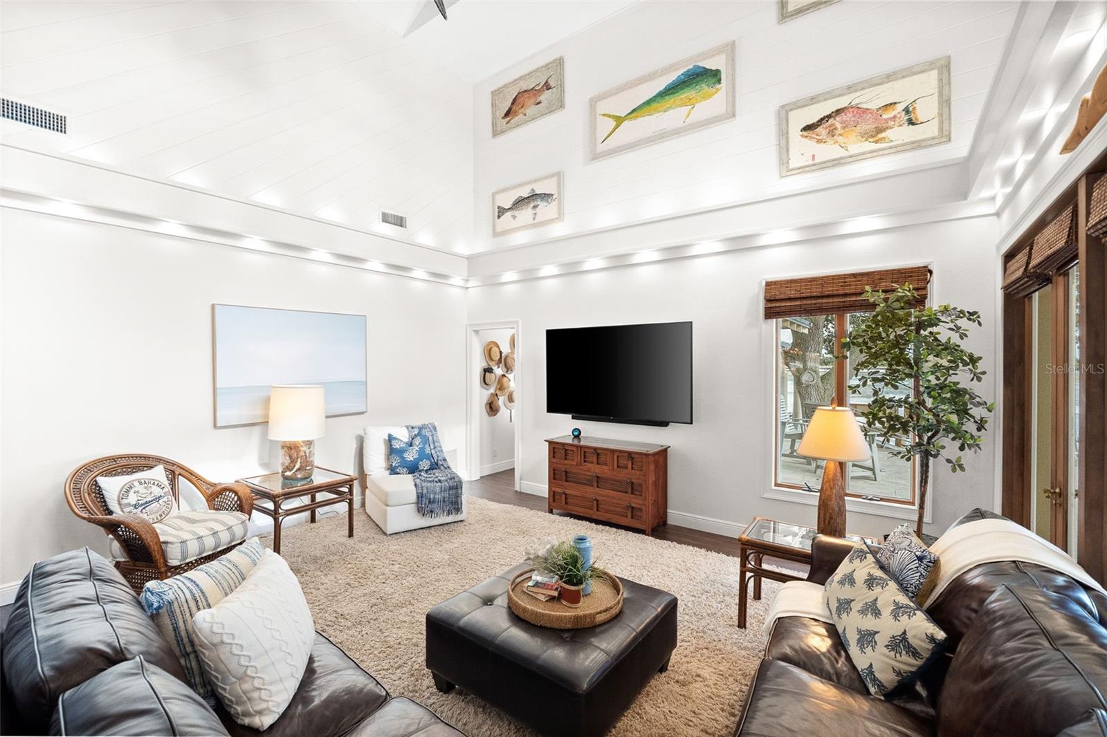 BAYWOOD VILLAGE - Residential