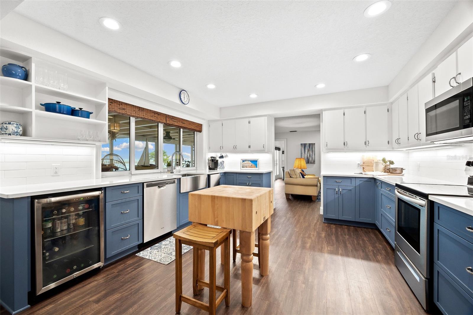 BAYWOOD VILLAGE - Residential
