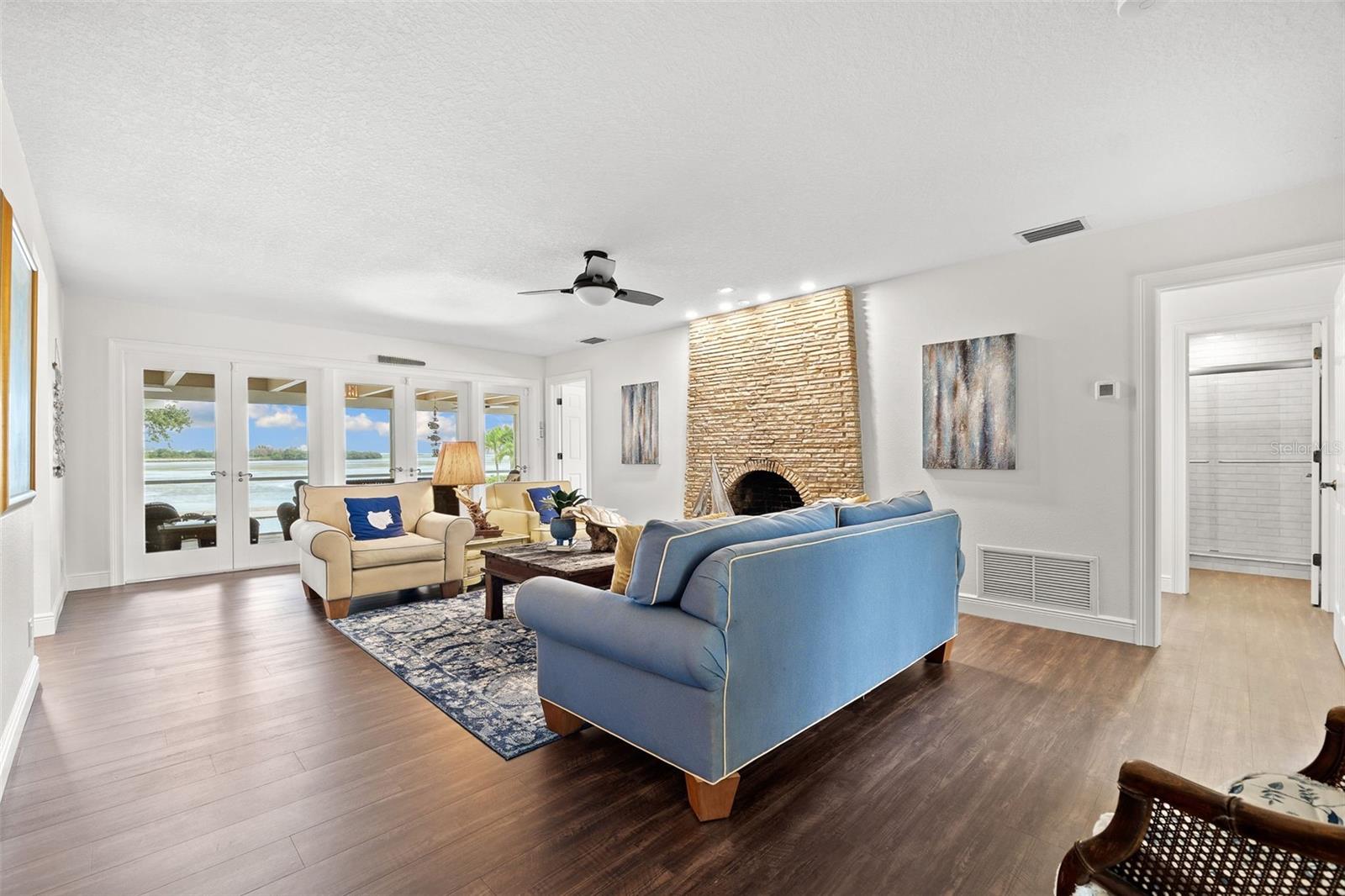 BAYWOOD VILLAGE - Residential