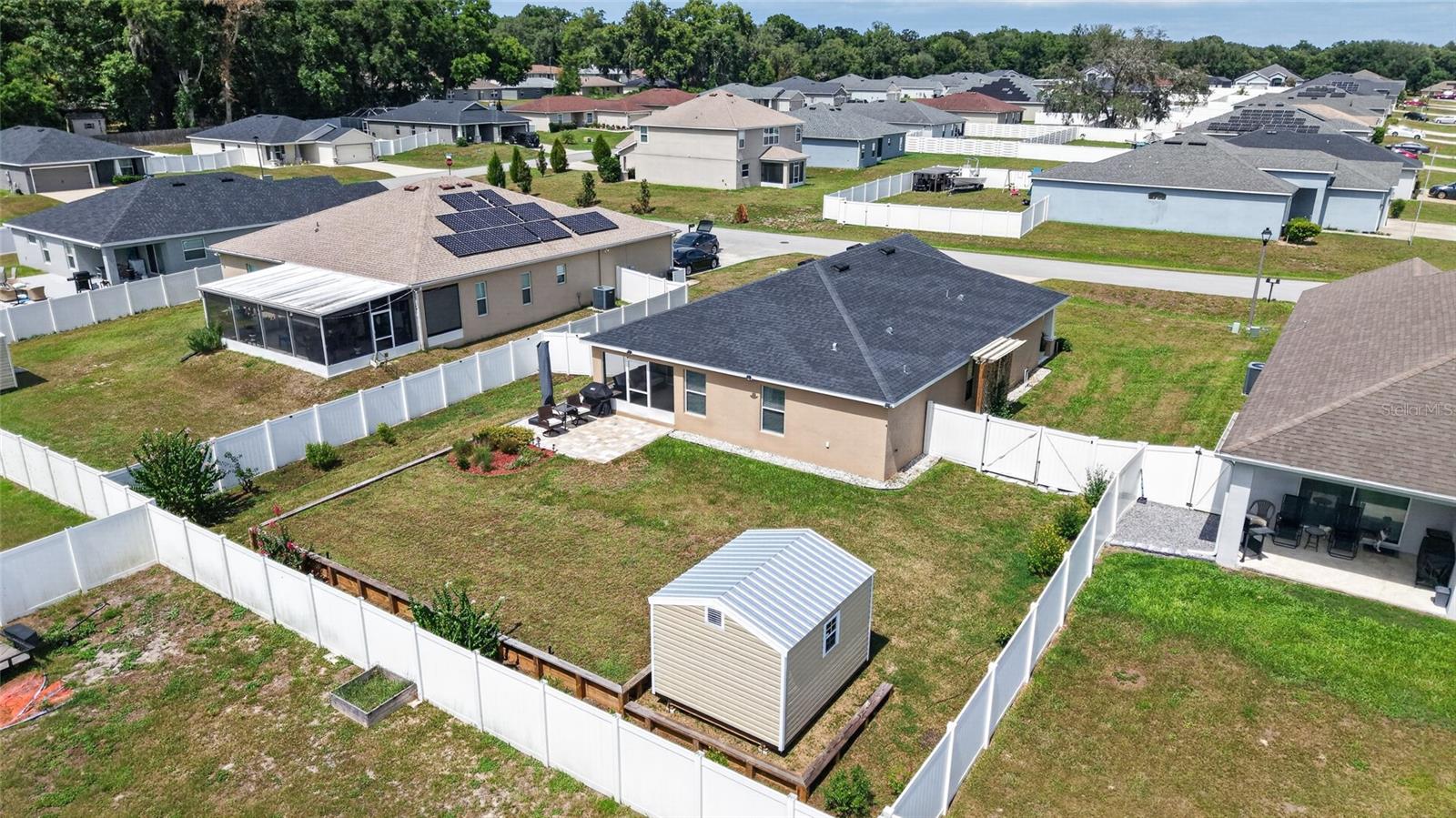 SUMMERCREST - Residential