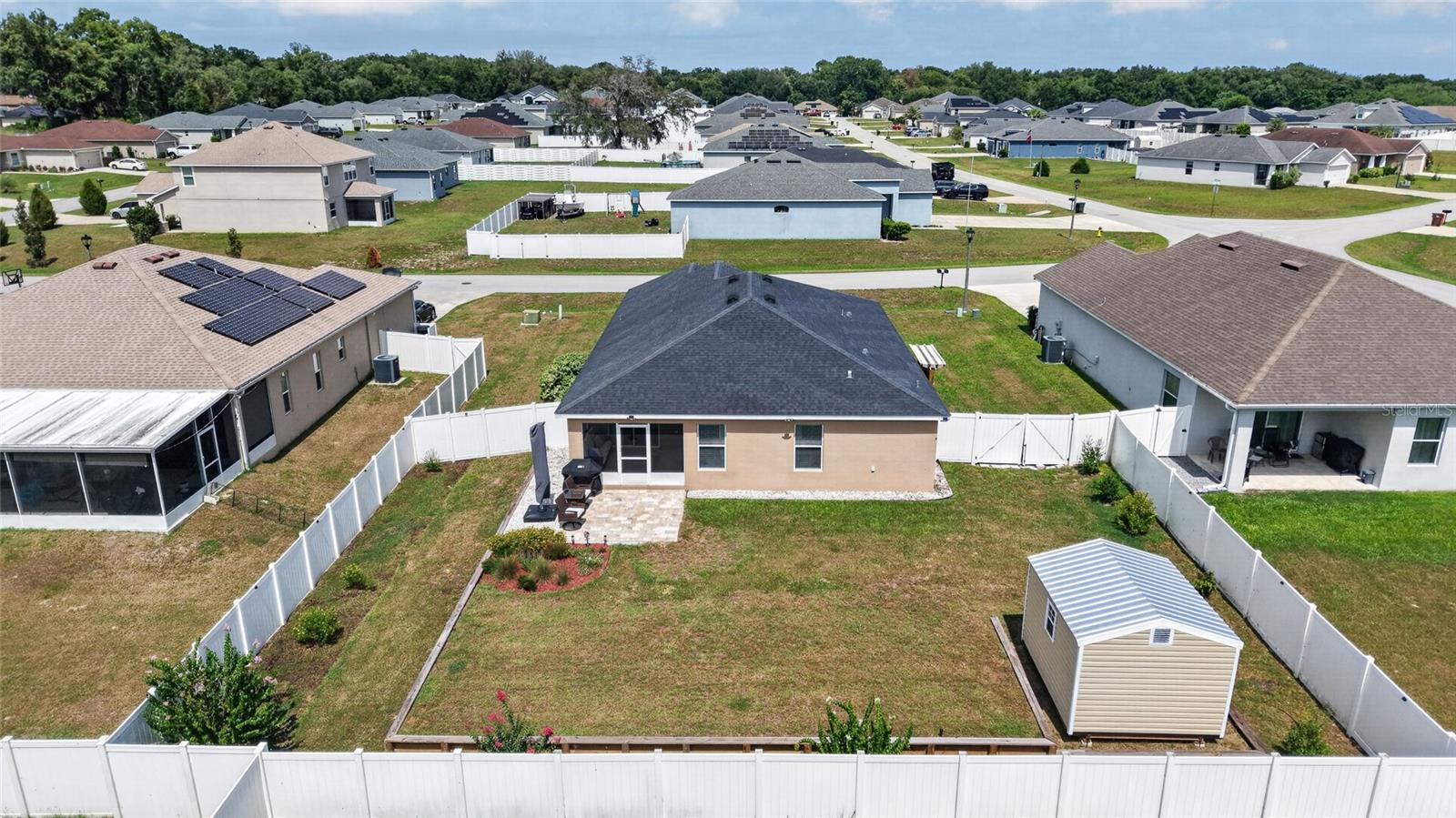SUMMERCREST - Residential