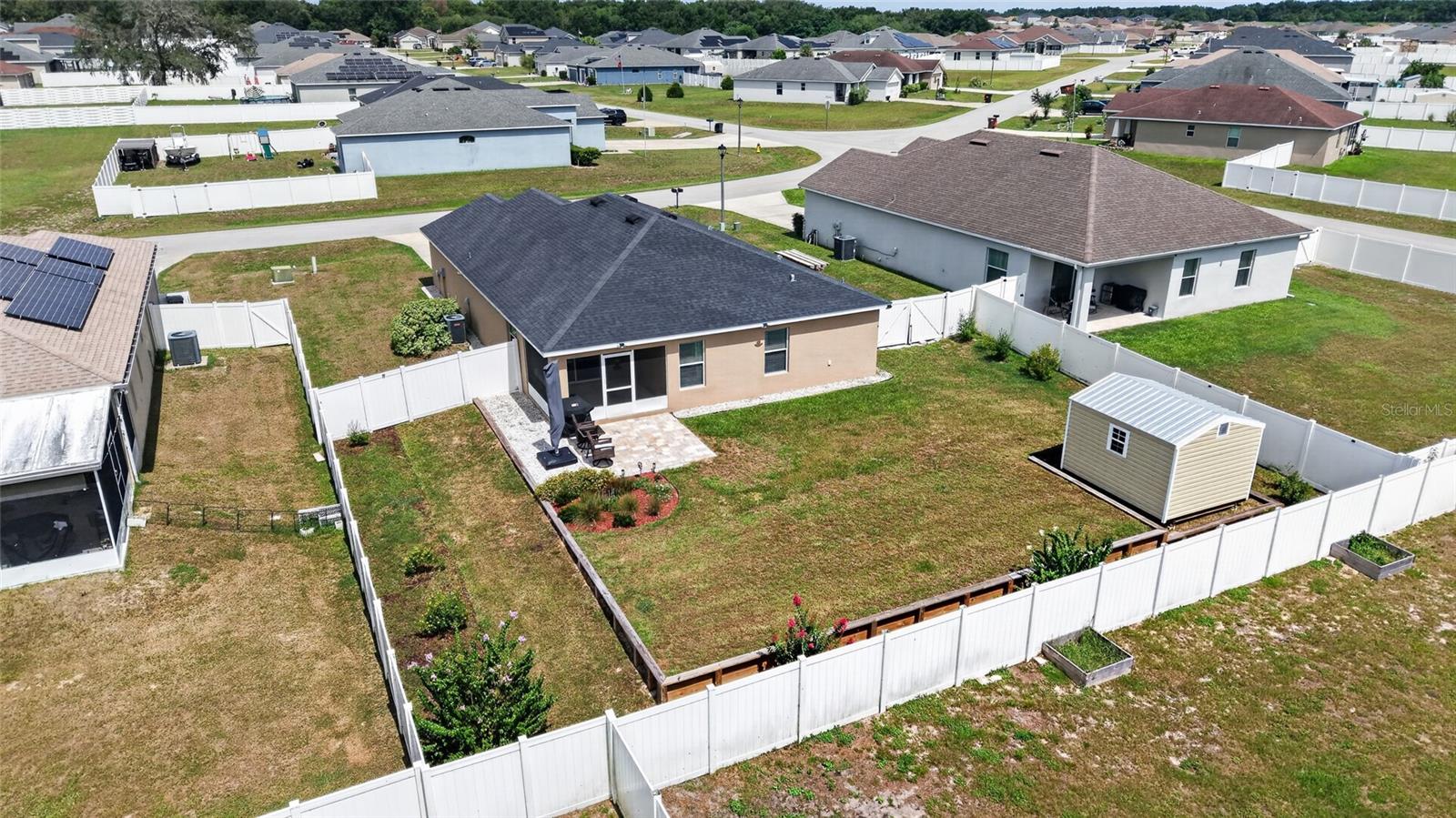 SUMMERCREST - Residential